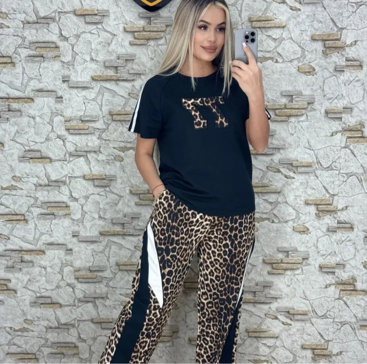 Compleu Tigrat - Magazin de haine online