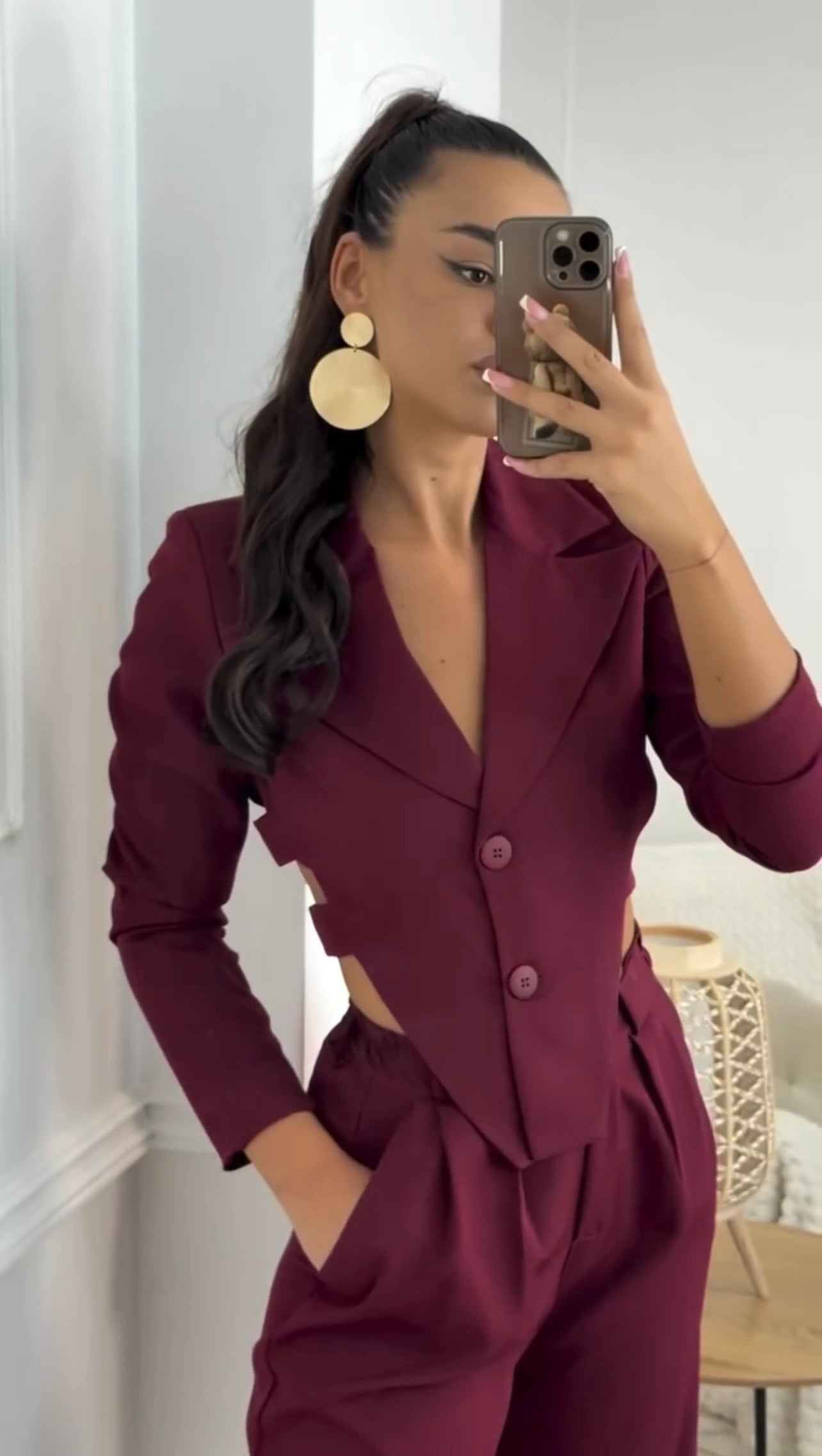 Compleu Reina - Magazin de haine online